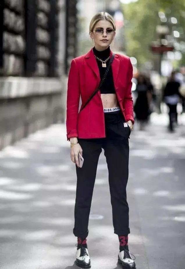 今年最流行的高跟鞋小白鞋,高跟鞋不好看了怎么办