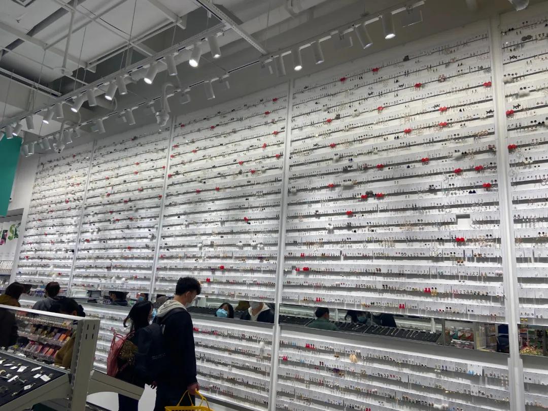 西安女孩打卡圣地,西安彩妆天堂哪个好用