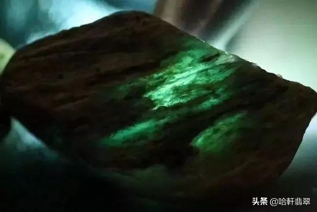 翡翠飘藓不好看吗,翡翠飘花跟不飘花差别