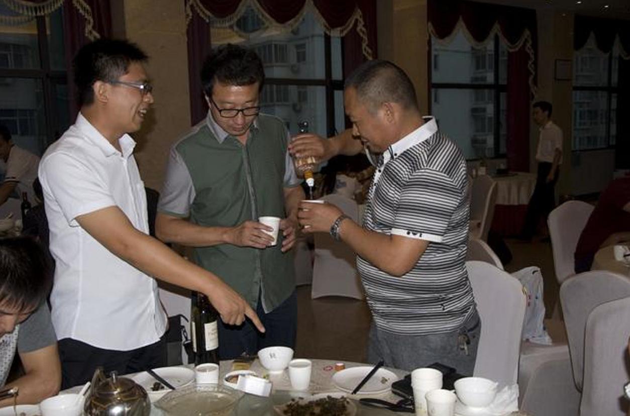 喝桑葚酒醉了怎么解酒,吃什么中成药能快速解酒