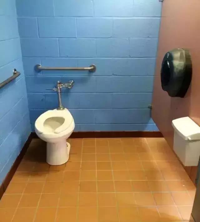 100个反人类奇葩设计,奇葩设计反人类马桶篇