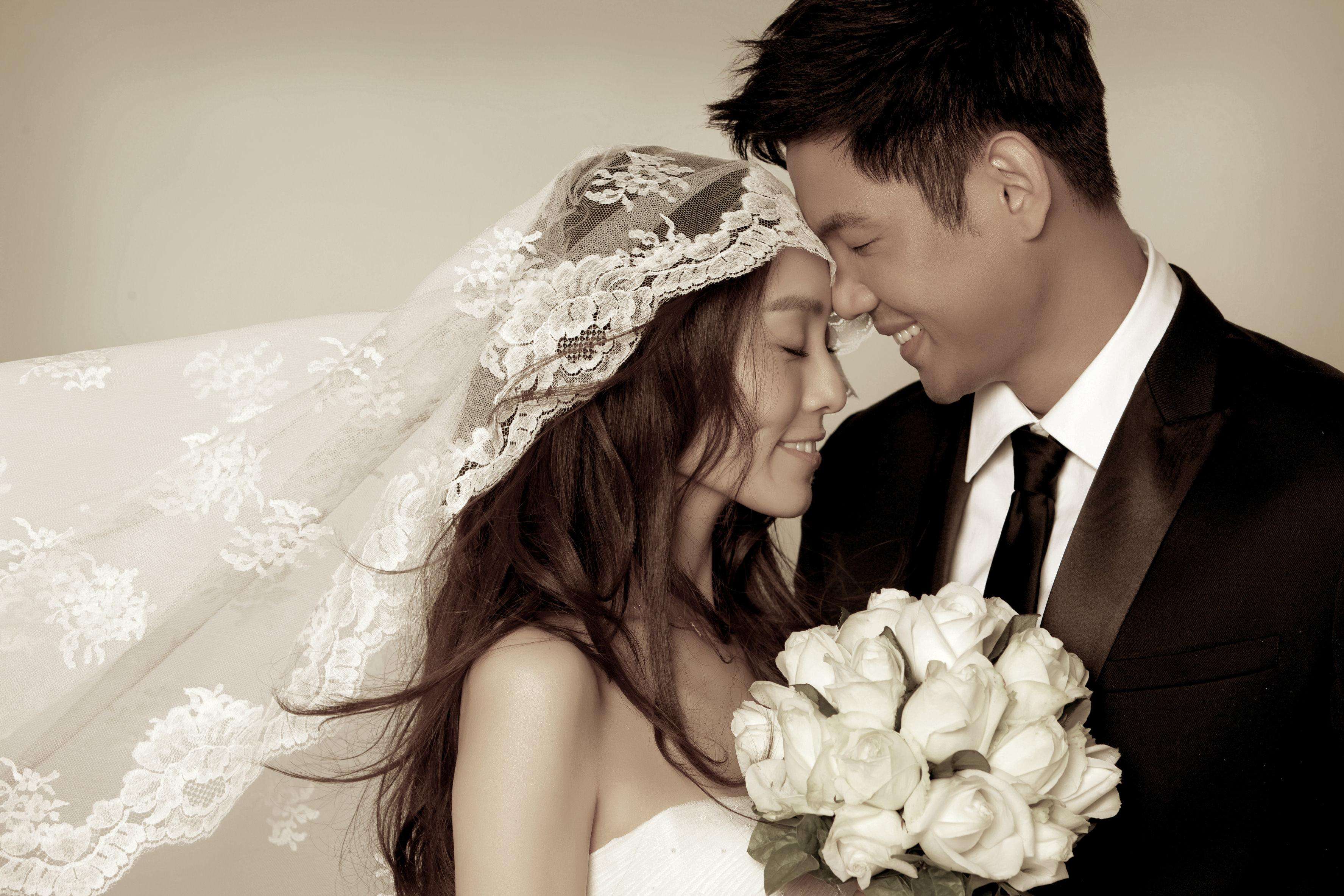 梁静茹承认离婚前火速删了几条微博：她遭受的打击不输夫妻离散