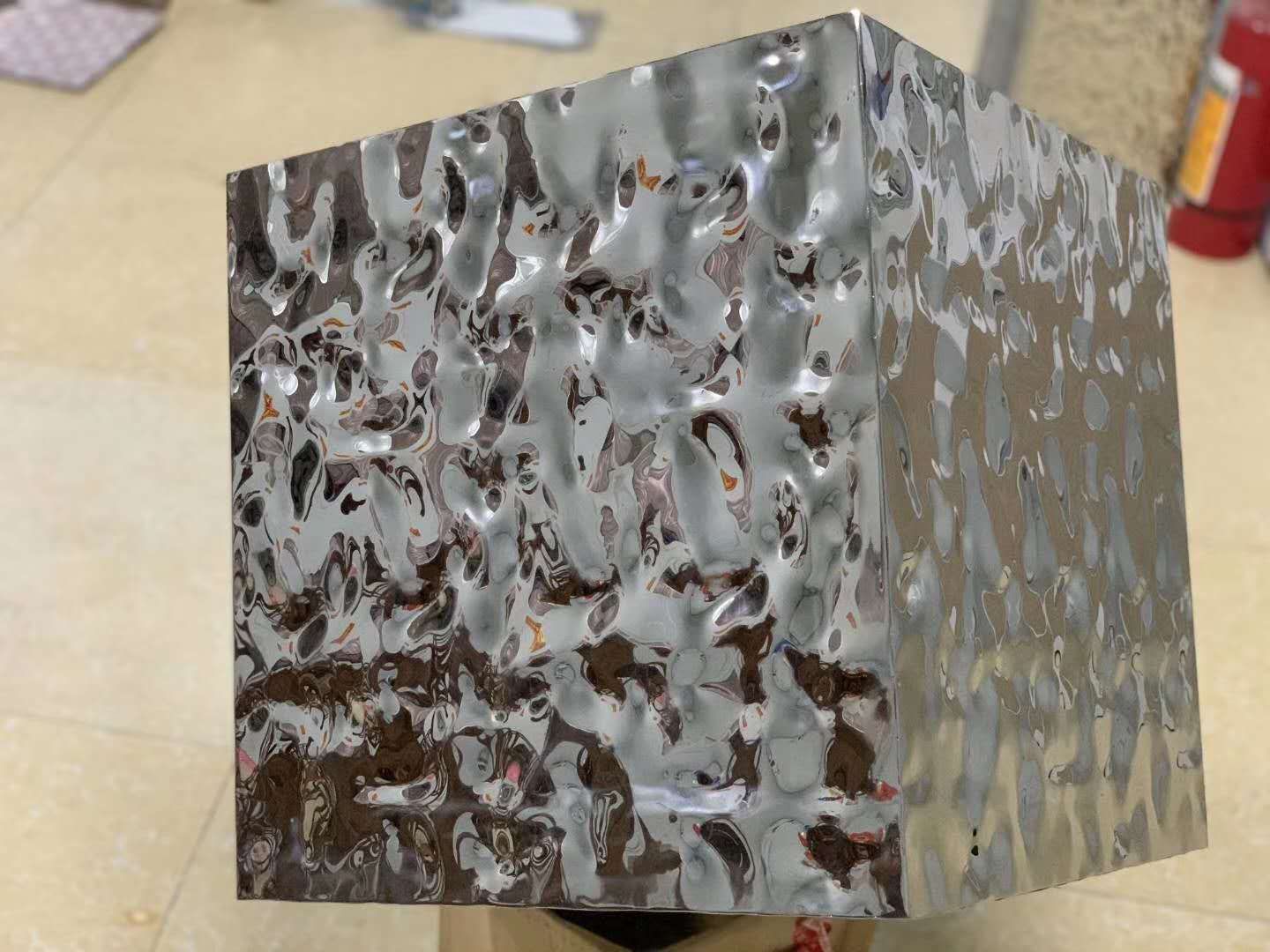 水波纹不锈钢波浪板造型,水波纹波浪板装饰墙