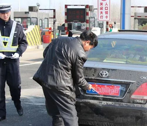 实习期的驾照千万别被扣满十二分,新车上路被扣12分怎么办