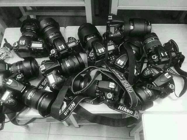 我花三块钱买了朋友圈人设服务,然后我的人设崩了