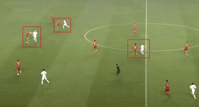 14亿人暴怒的比赛！国足绝望19秒：散步、看戏、中场任人*躏蹂**