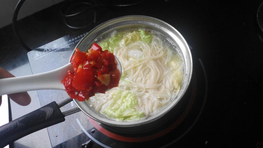 手工挂面怎么下好吃又简单,蔬菜挂面营养