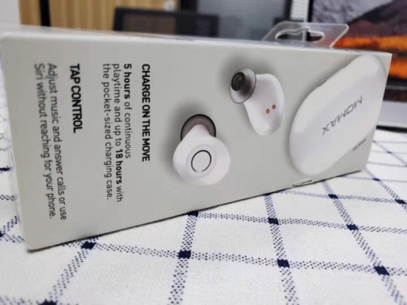 momax摩米士spark耳机,momax蓝牙耳机和苹果耳机哪个好