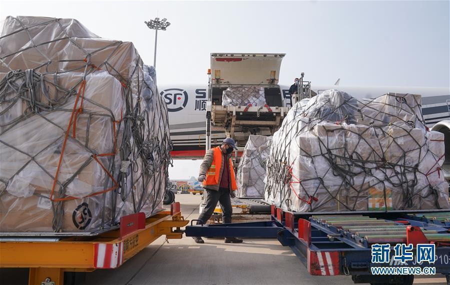 人民日报抗击新冠疫情微视频,人民日报疫情防控战