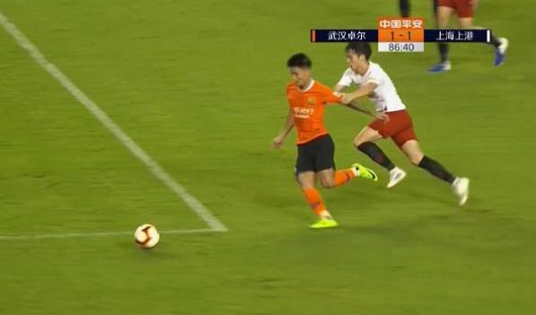 费莱尼判罚争议,费莱尼进球被吹足协回应