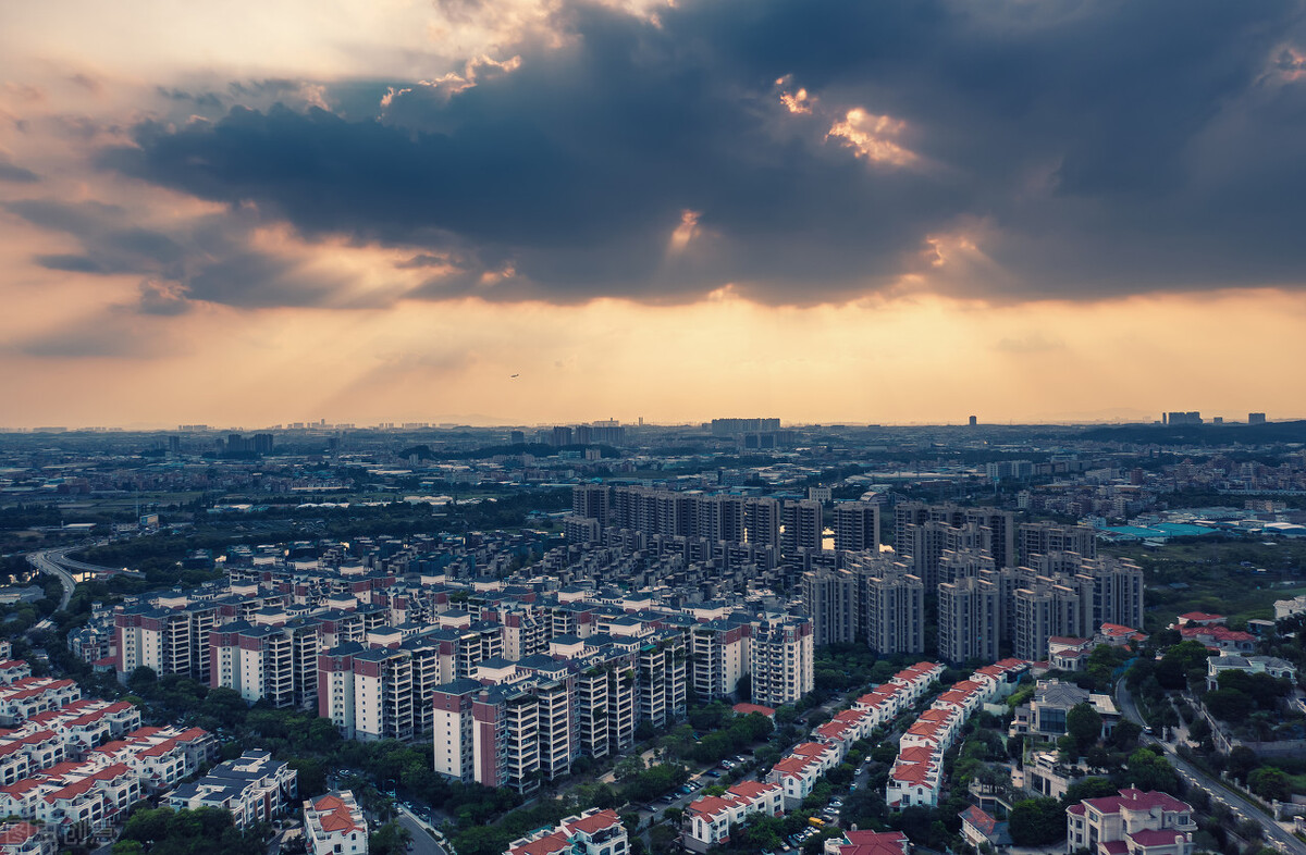 房子严重过剩再无刚需,老百姓买不起房子怎么处理