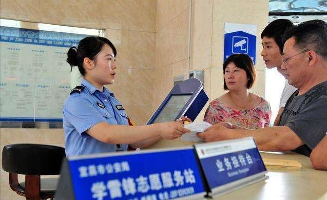 货运面包车拉人违规吗怎么处罚,面包车拉人载货怎么处罚