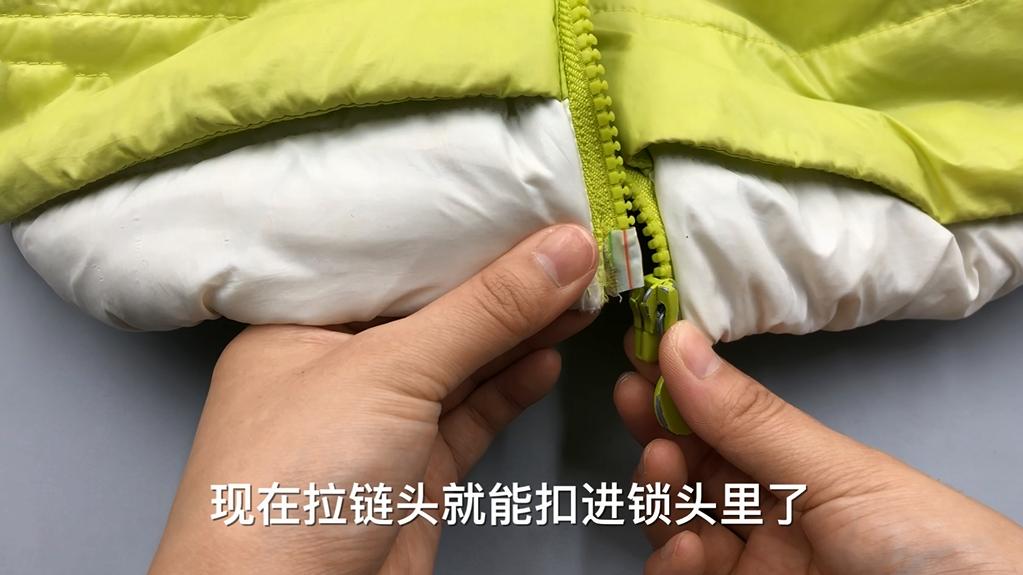拉链坏了怎样用吸管维修,衣服拉链坏了一根吸管解决