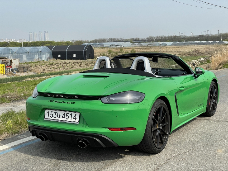 四款最具魅力的敞篷车推荐,最受欢迎的硬顶敞篷车有哪些