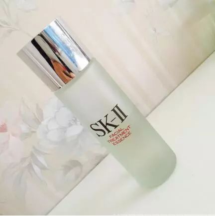 水嫩亮肤化妆水,润肤化妆水高保湿