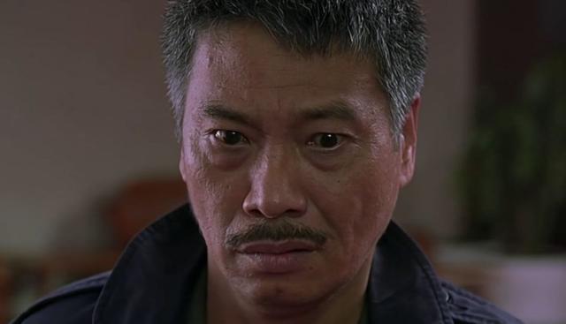 如果你目前在低谷别急着放弃自己,处在人生谷底依然选择努力