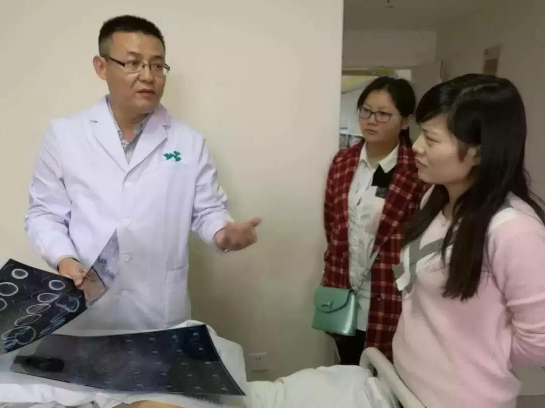 专家到我院坐诊,到医院看病哪几天专家最多