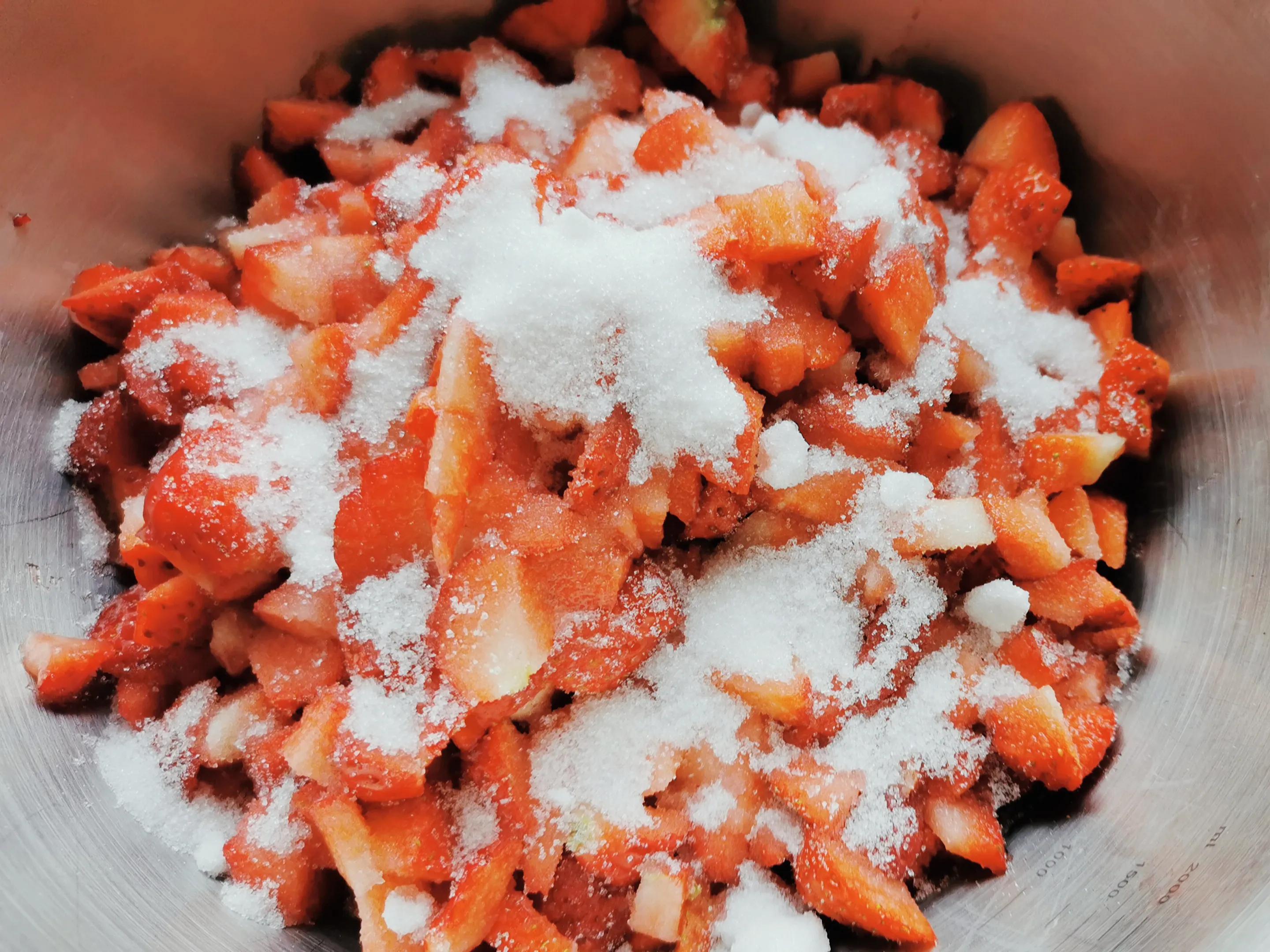 自制草莓酱的家常做法简单,自制简易草莓酱才好吃