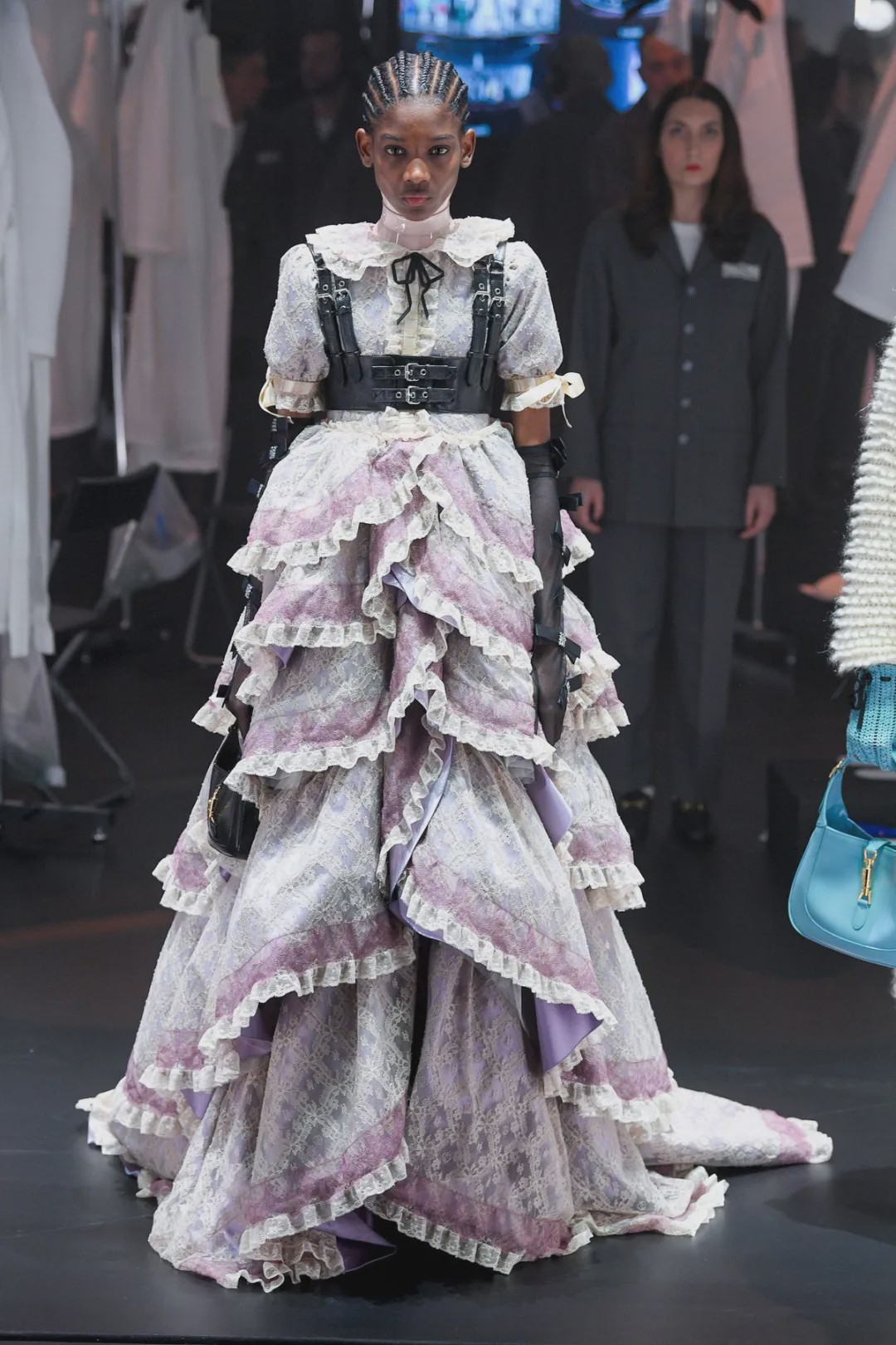 时装周卖衣服,米兰时装周爆火