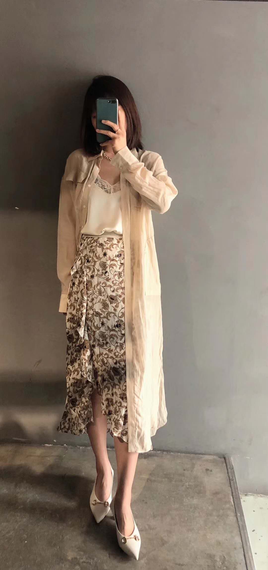 初入职场胖女生穿搭,初入职场的女生怎么穿衣