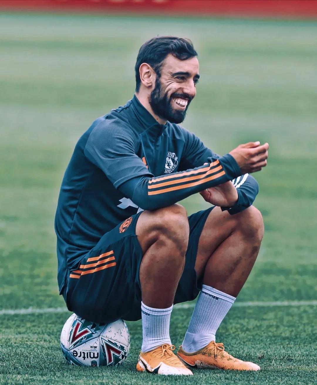 布鲁诺费尔南德斯官宣视频,布鲁诺费尔南德斯评价