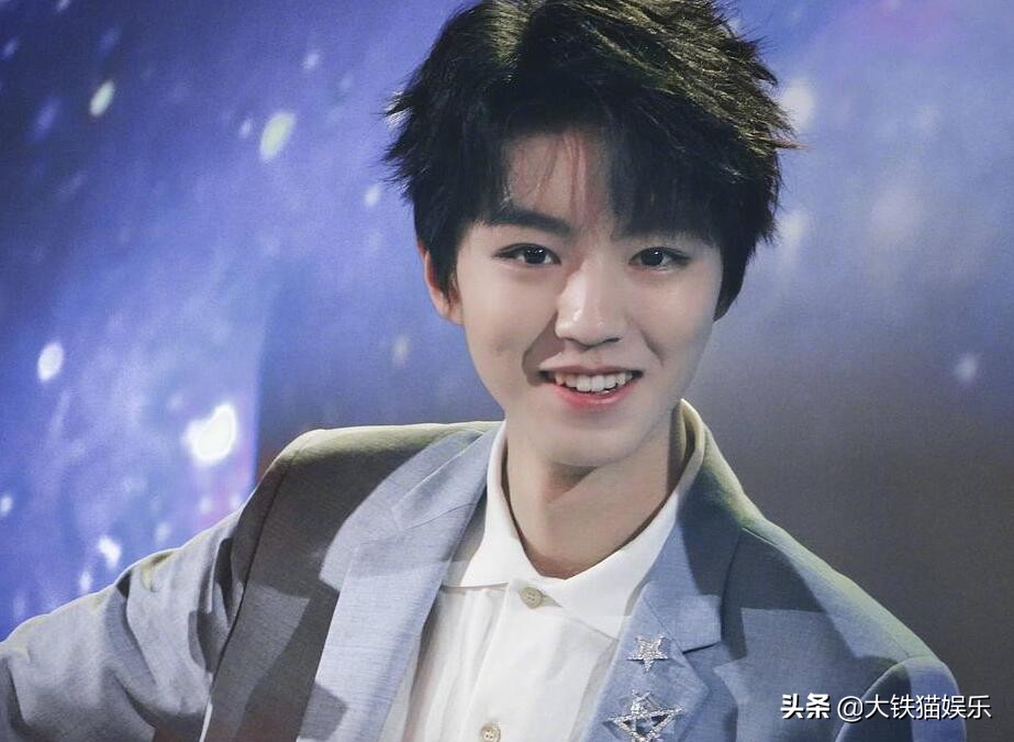 烤瓷牙失败的女明星,有老虎牙的女明星有谁