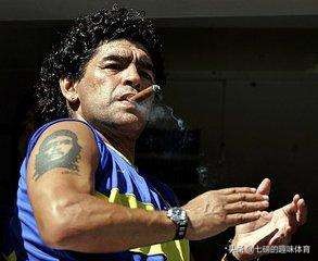 为什么只有马拉多拉可以称为“球王”？