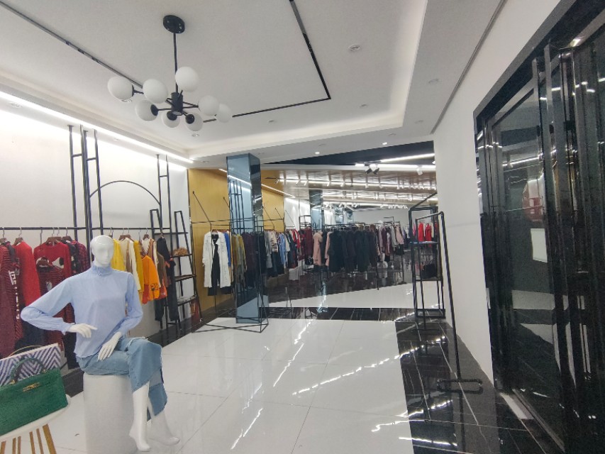 广州伊曼女装,广州伊曼尾货批发市场