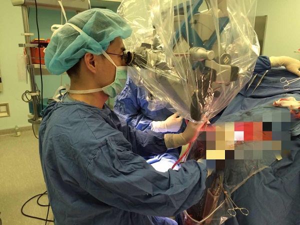 脑子进风了头疼怎么办,脑子进气会如何