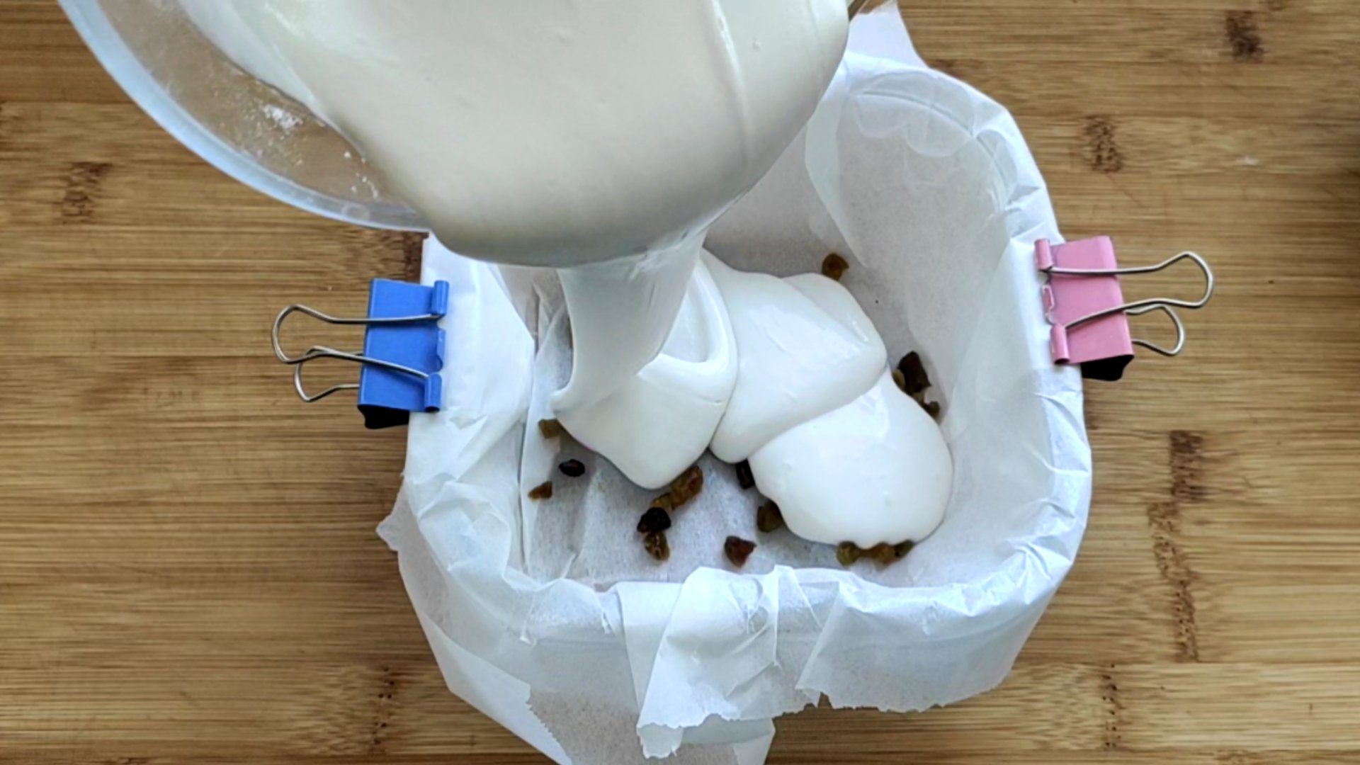 大米发糕做出来发黏怎么回事,如何用粘米粉做发糕松软有嚼劲