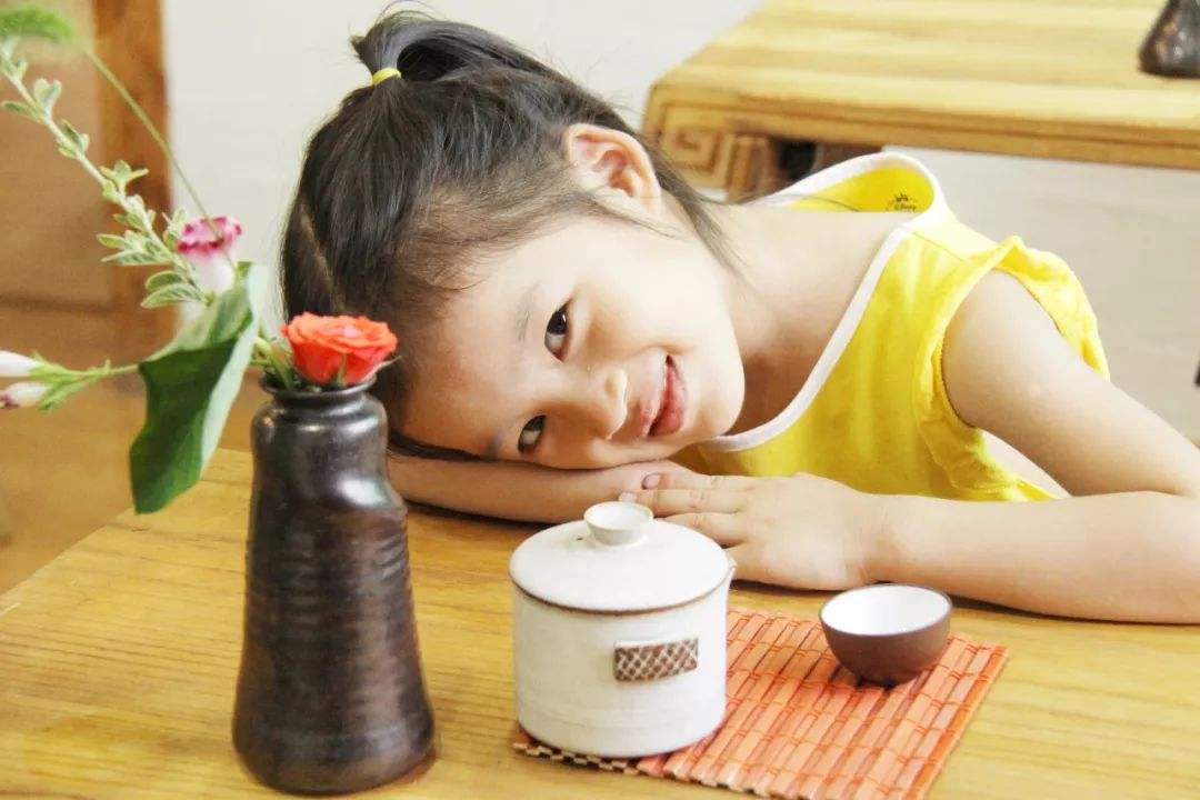 如何改变孩子的刻板行为,孩子有刻板印象怎么办