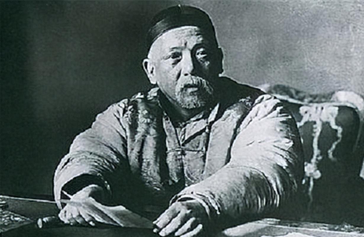 伟人参观安阳袁林提一疑问：袁世凯原籍在项城，为何葬在安阳？