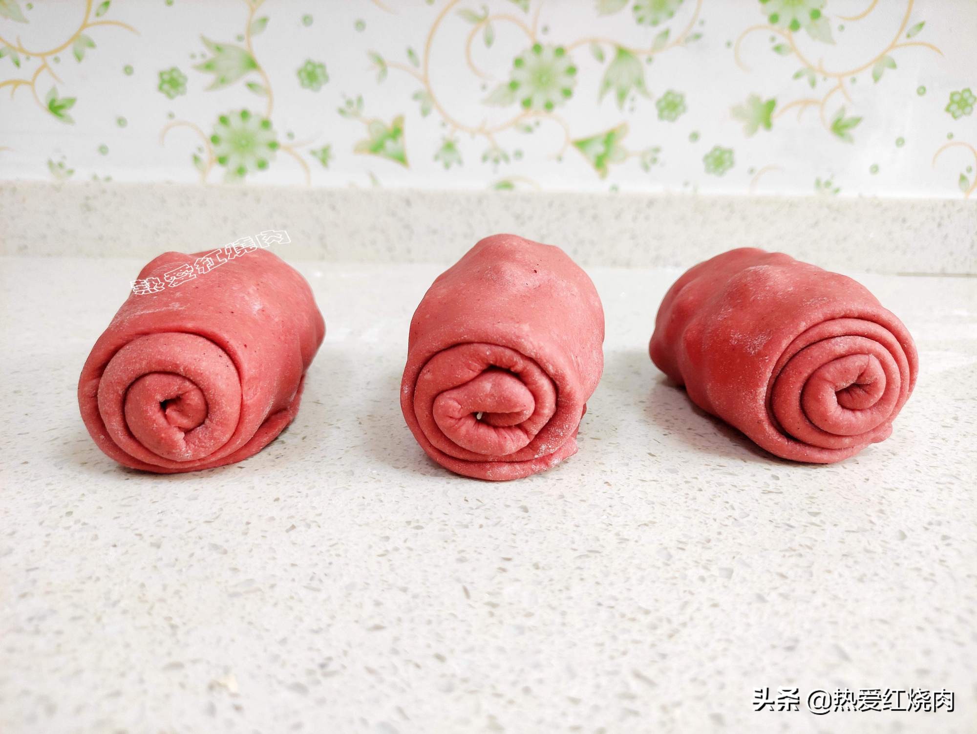 猪油能做吐司吗,烘焙猪油能做什么面包