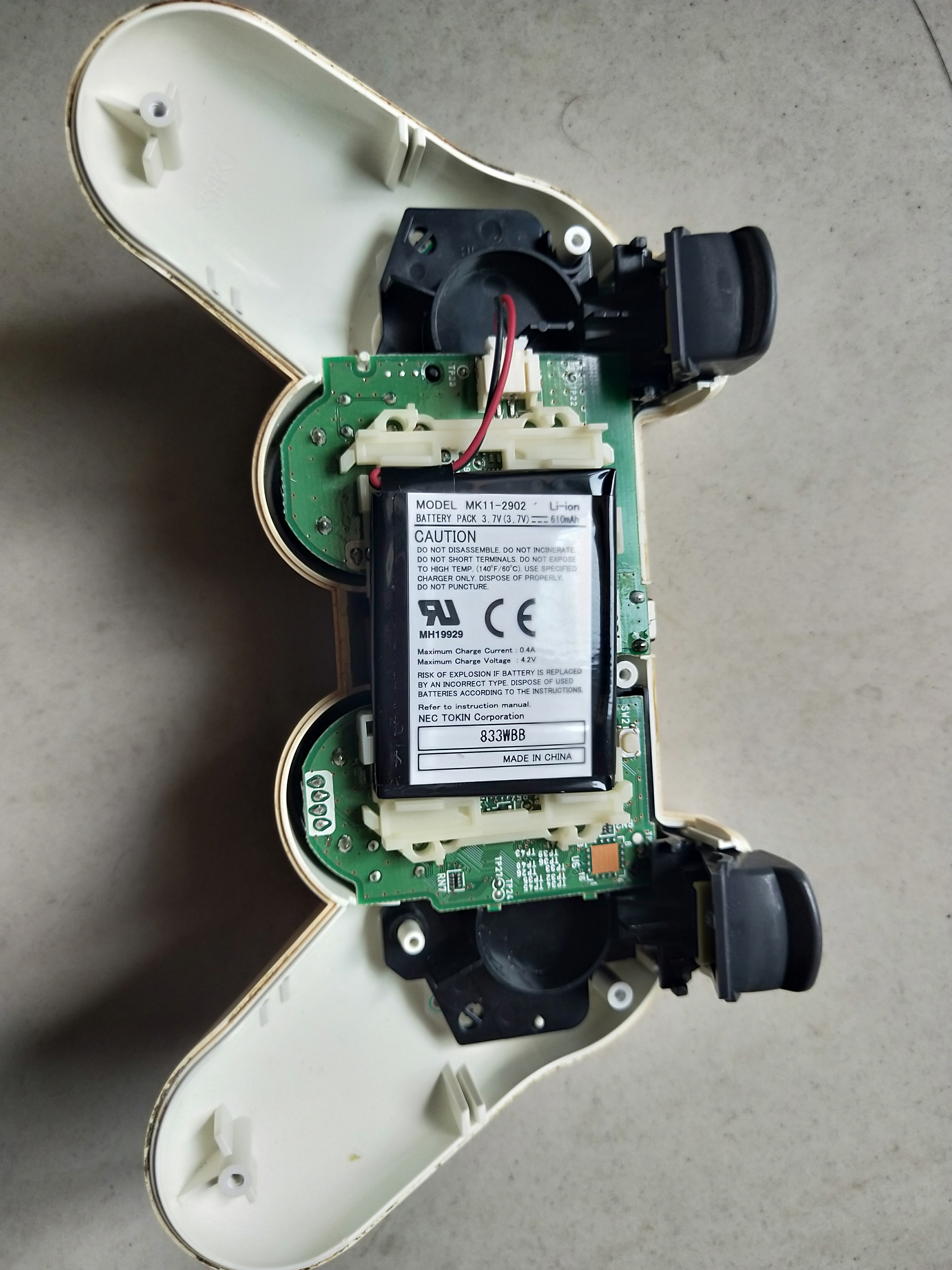 ps3手柄4个红灯一起闪,ps3手柄连接ps3方法