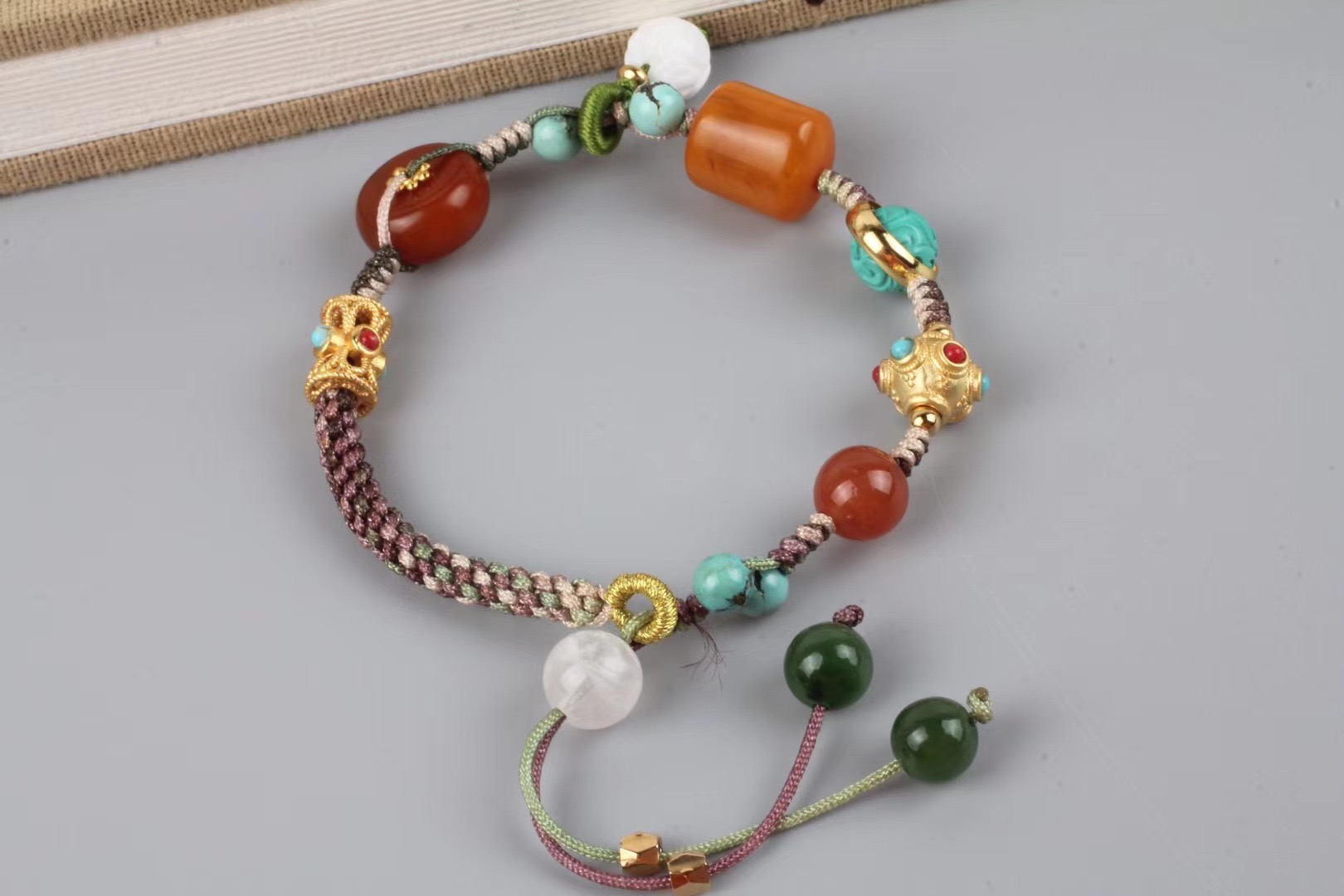 烤色蜜蜡和老蜜蜡有什么区别,烤色蜜蜡和老蜜蜡的鉴别