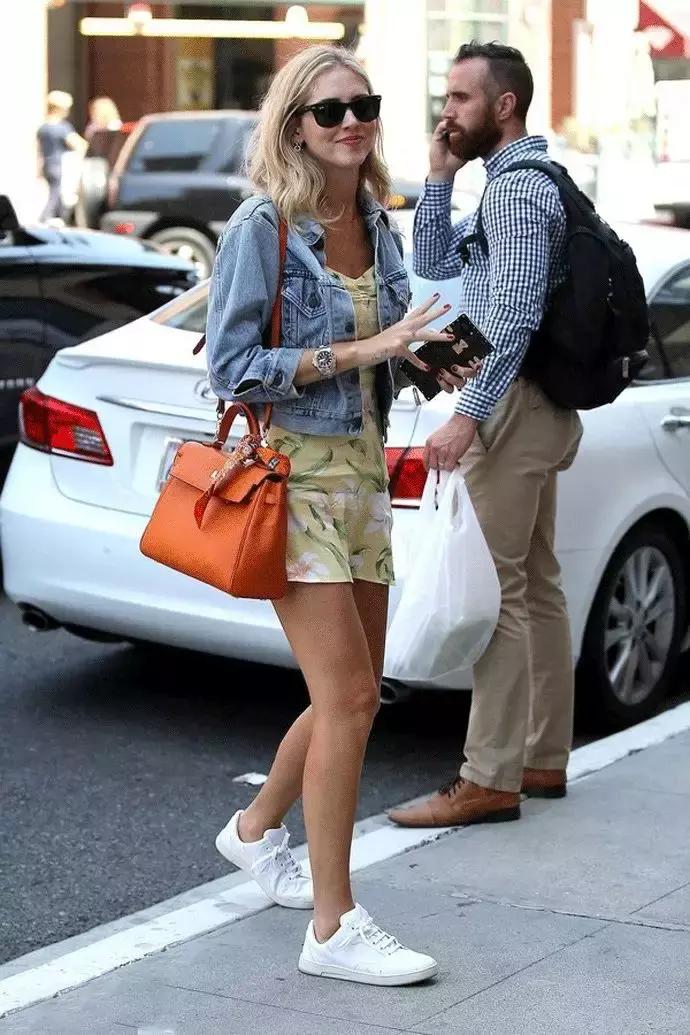 碎花裙泫雅风,lisa泫雅风衣服