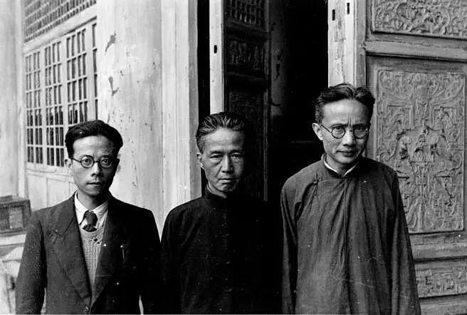 要当作家,就去读中文系?朱光潜:千万别,念中文系纯浪费时间