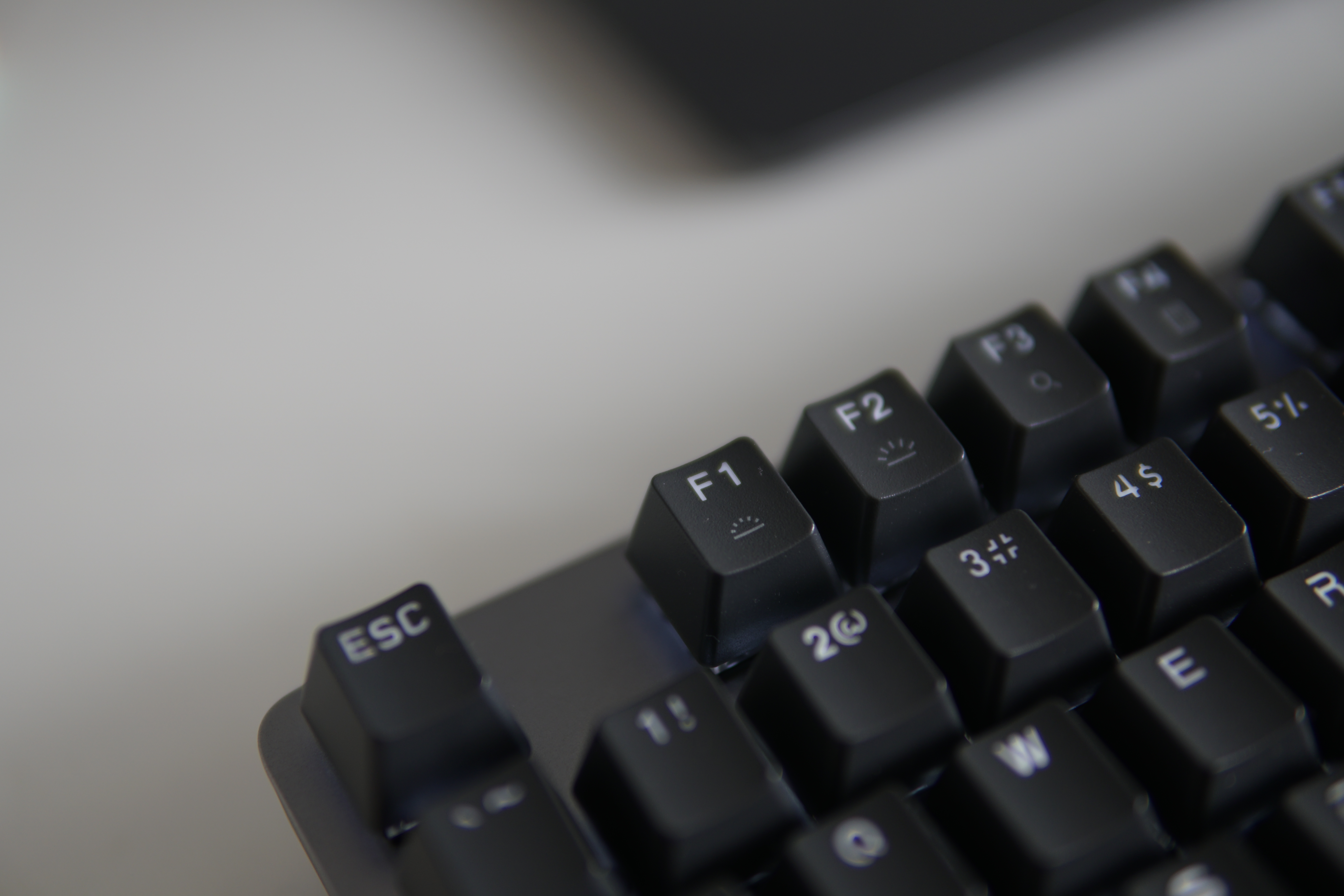 罗技k845键盘适合打游戏么,罗技k845键盘测评打游戏