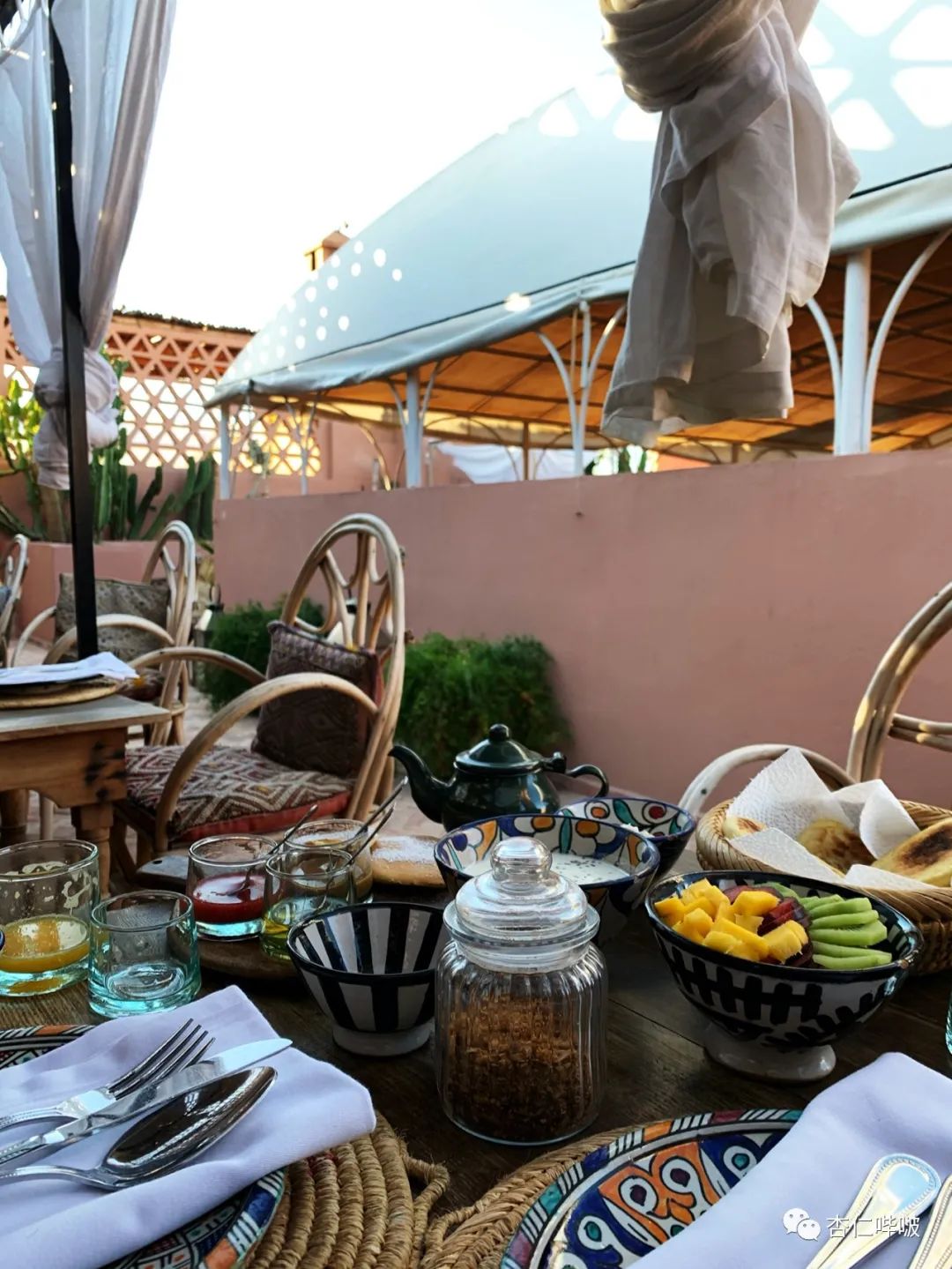 一个去摩洛哥的故事,摩洛哥的一千零一夜完整版