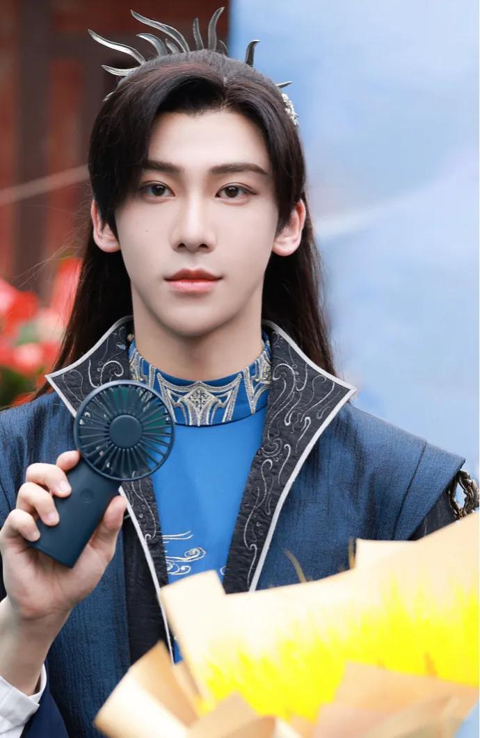 秀人遇古装剧就变“丑”？麻烦，请远离古装剧吧