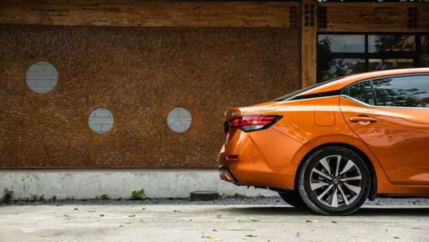 日产轩逸和丰田雷凌哪个值得买,雷凌1.2t和轩逸1.6发动机哪个好