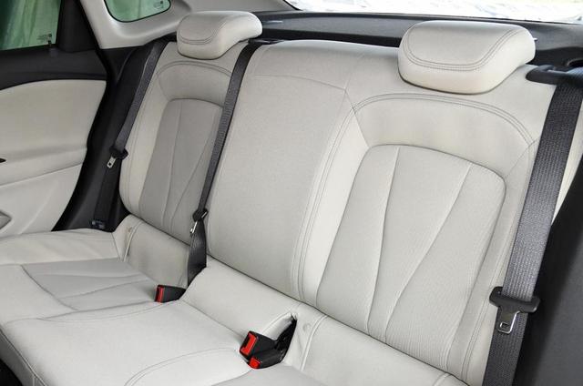 为什么威朗越来越便宜,为啥威朗开着比卡罗拉稳