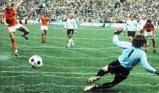 每个球衣号码都有它的意义吧,14号球衣号码的意义