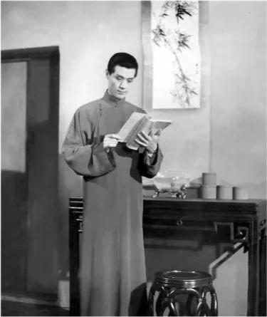 零几年的封神榜谁演的姜子牙,27年前的封神榜姜子牙是谁扮演