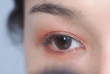 炉火纯青眼妆怎么画才好看,怎么画高级感的妆容眼妆才不晕妆