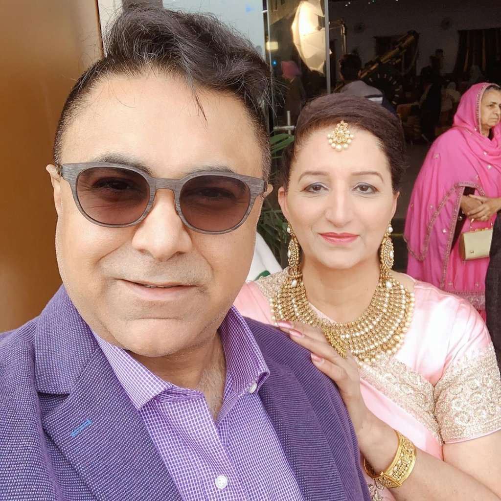 51岁男星被包办婚姻,男子被家人包办婚姻