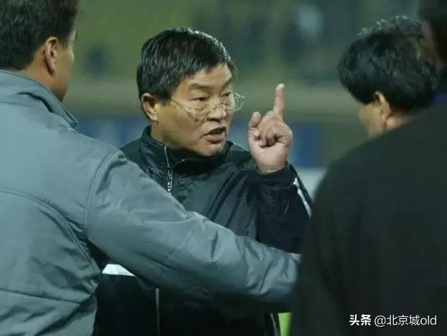 国安争议点球国安近况,足坛黑哨