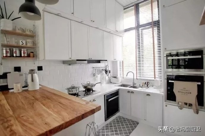 厨房毛坯墙壁油烟怎么处理,厨房油烟特别难清理吗