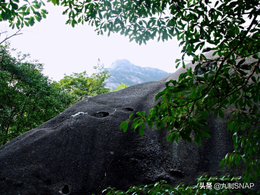 云髻山，风花雪叶自在乾坤