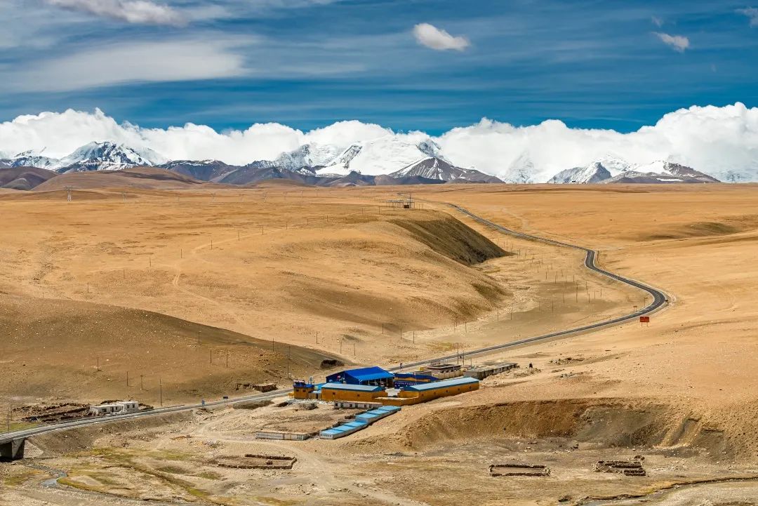 没时间废话了,快去希夏邦马